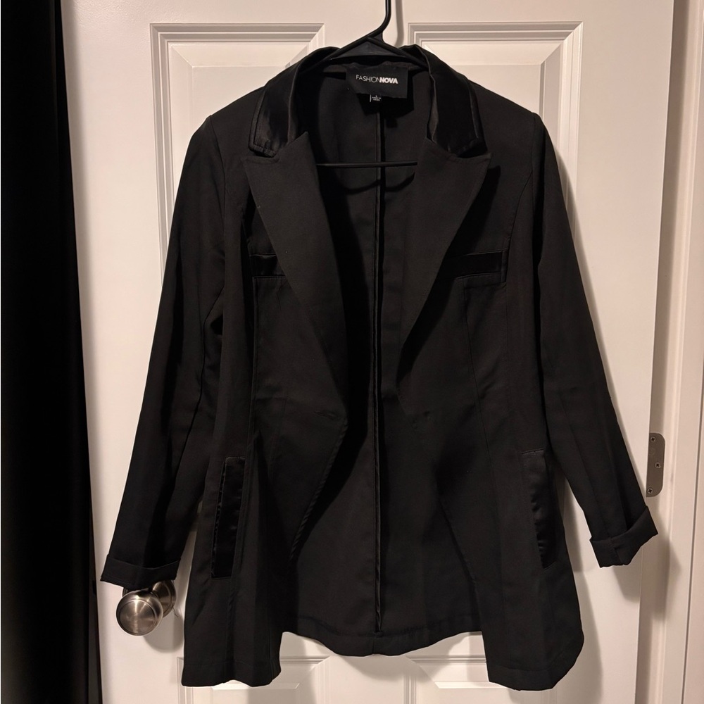 Fashion Nova Black Blazer Classic Tailored Suit Jacket